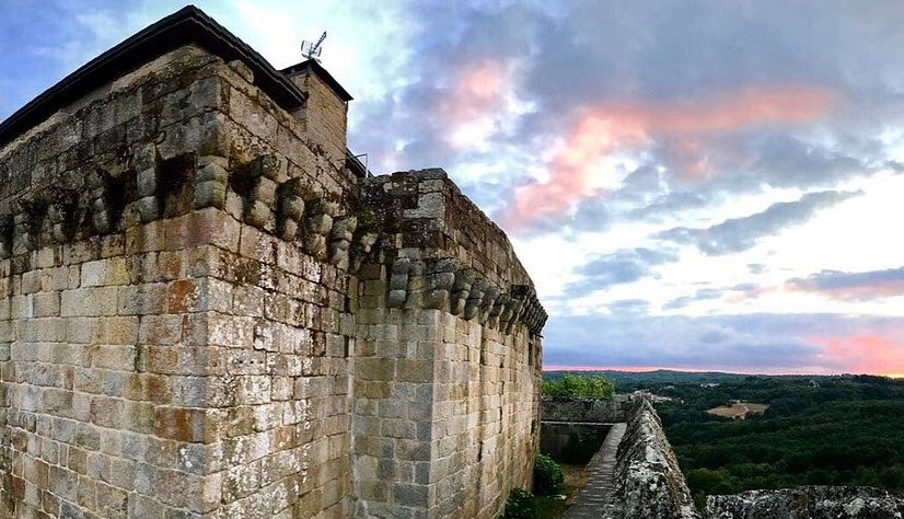 Monumento Castelo De Maceda, Spain